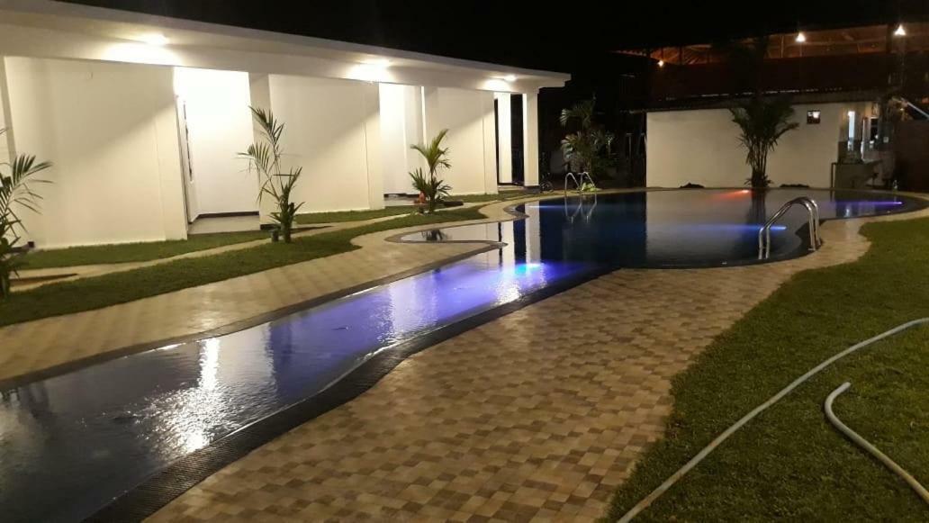 Hotel Guitar Bay Arugam Bay Esterno foto