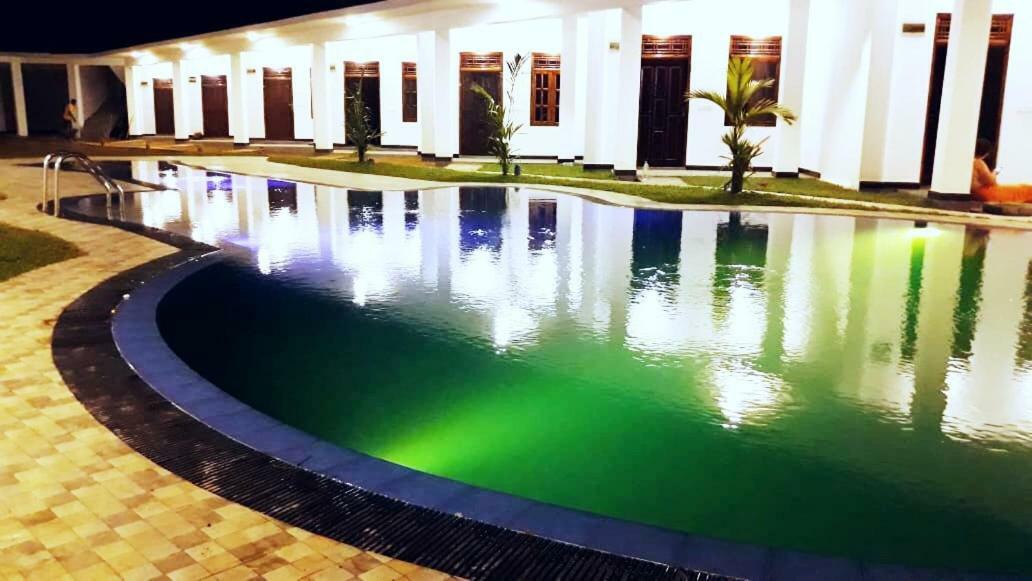 Hotel Guitar Bay Arugam Bay Esterno foto