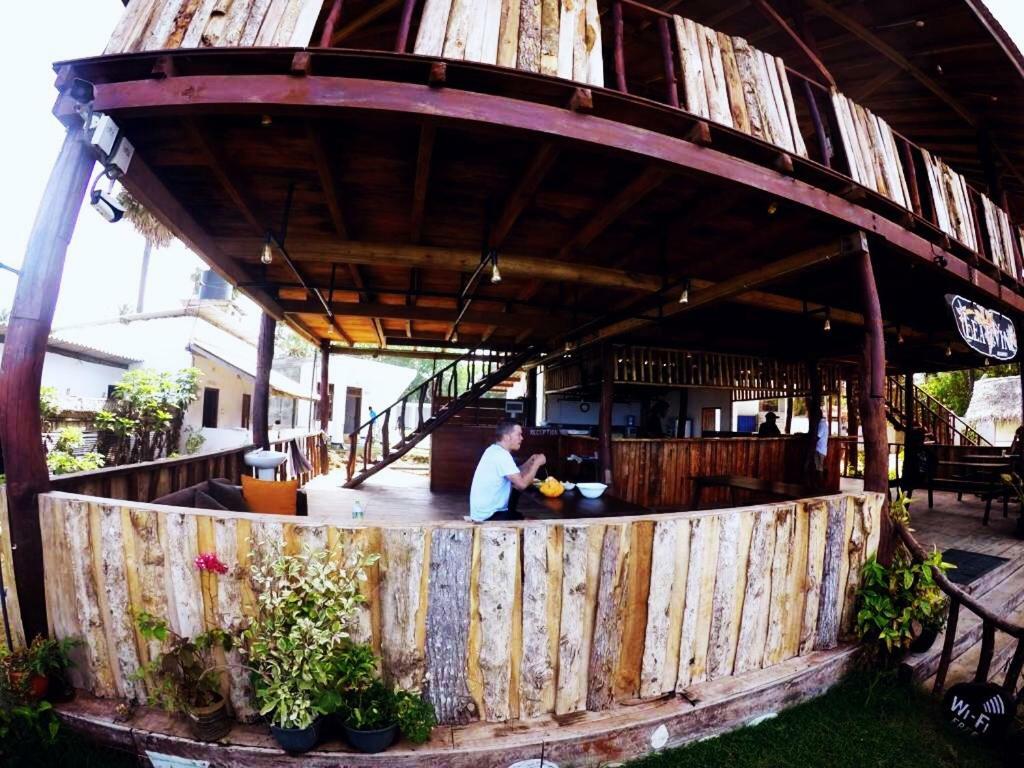 Hotel Guitar Bay Arugam Bay Esterno foto